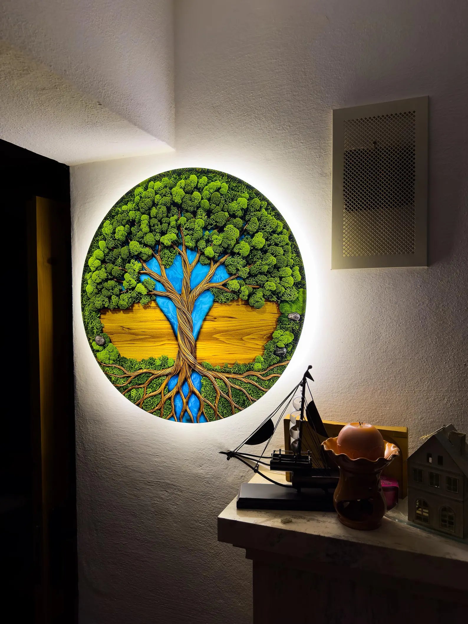Tree of Life Moss Wall Art – Illuminated Nature Wall Sign & Home Decor