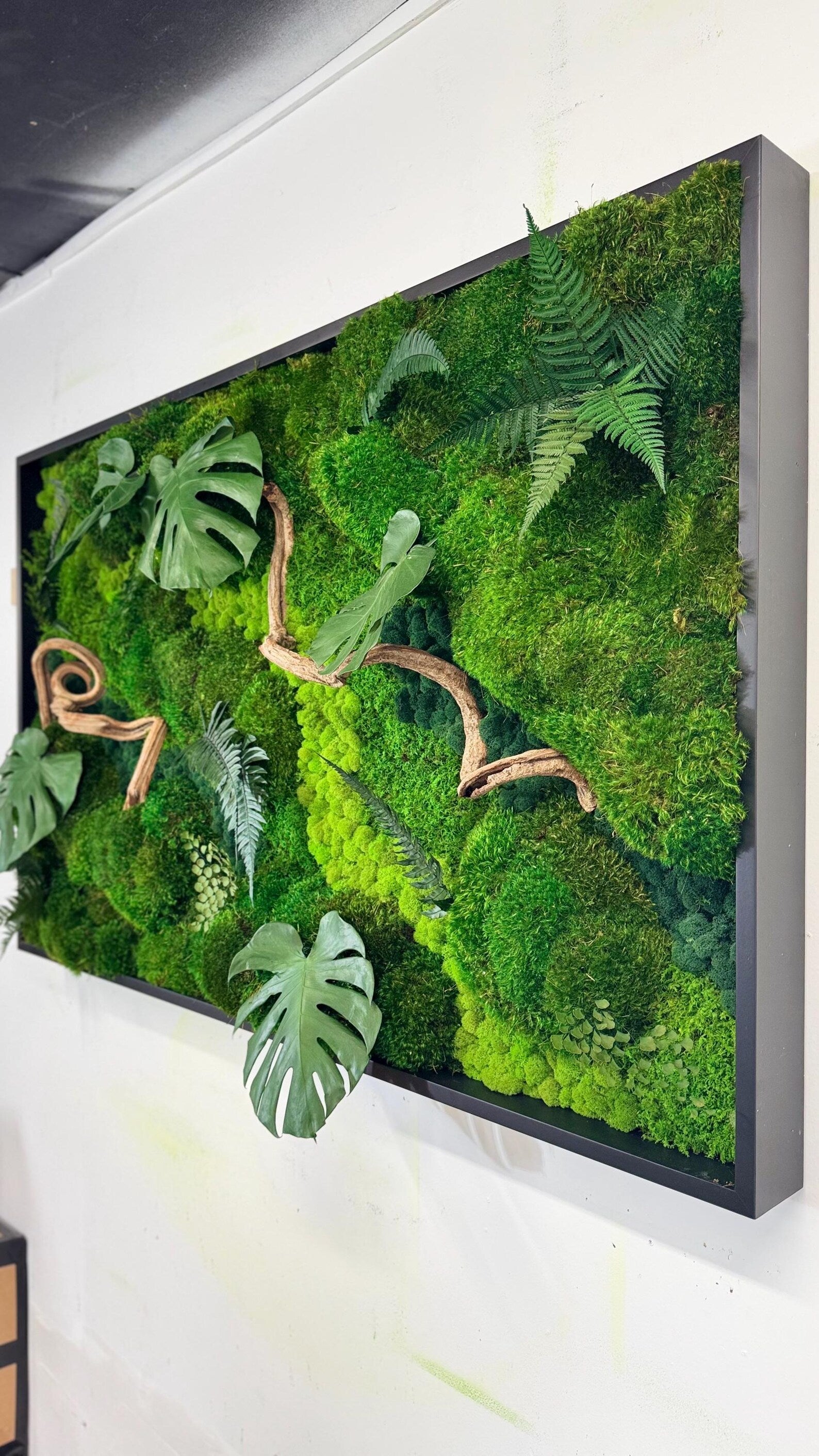 The Terrarium – Handmade Glass Terrarium with Preserved Moss & Natural Decor