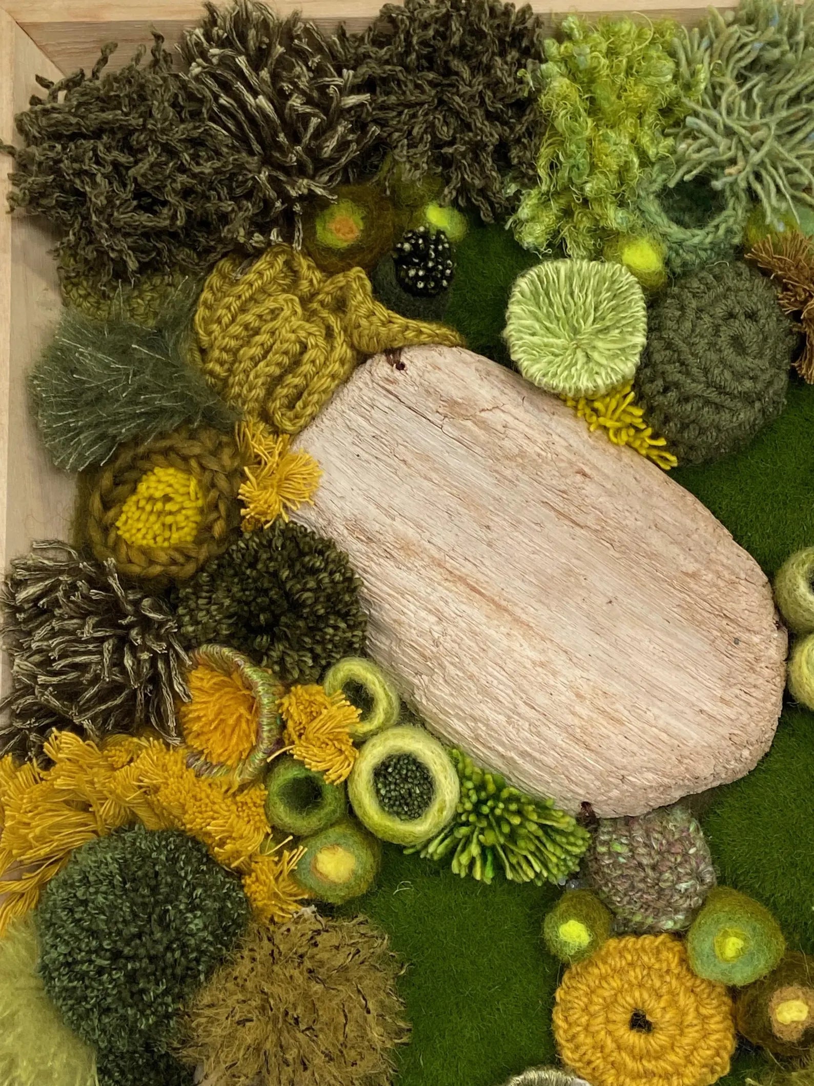 Rectangular Wood Frame | Moss Wall Art with Yarn & Felt