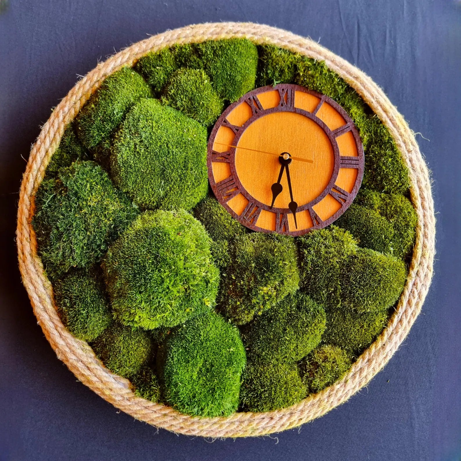 Handmade Moss Wall Clock – Green Wall Art, Nature Inspired Modern Decor, Unique Gift
