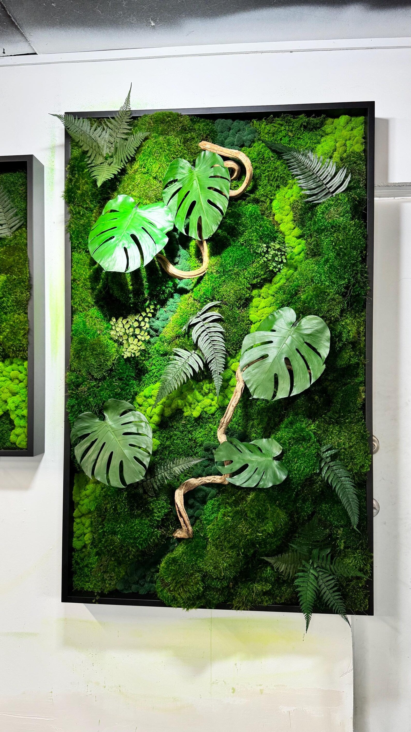 The Terrarium – Handmade Glass Terrarium with Preserved Moss & Natural Decor