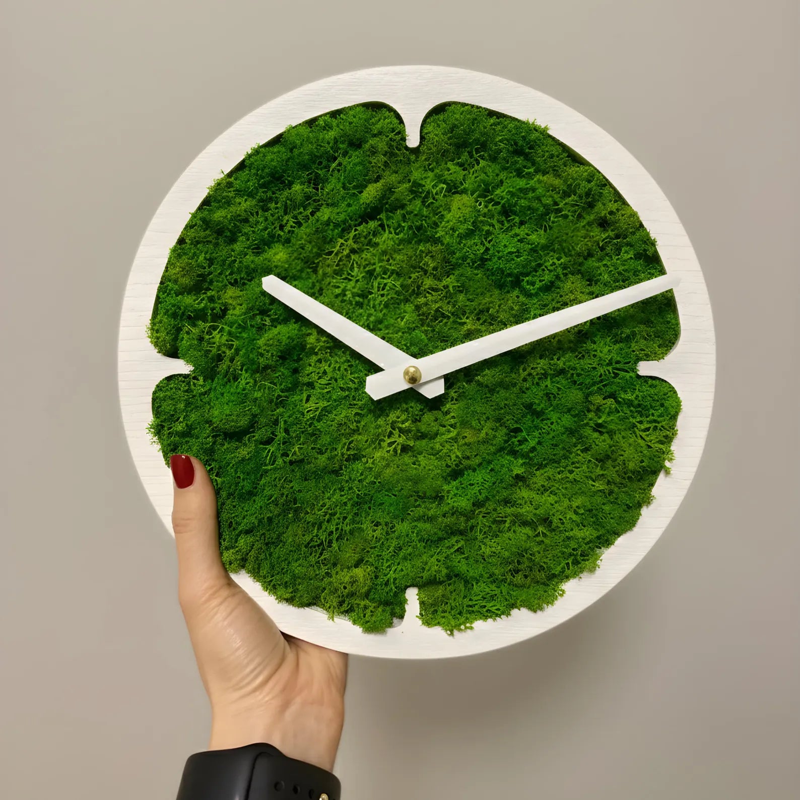 Preserved Moss Wall Clock – Silent Modern Green Home Decor