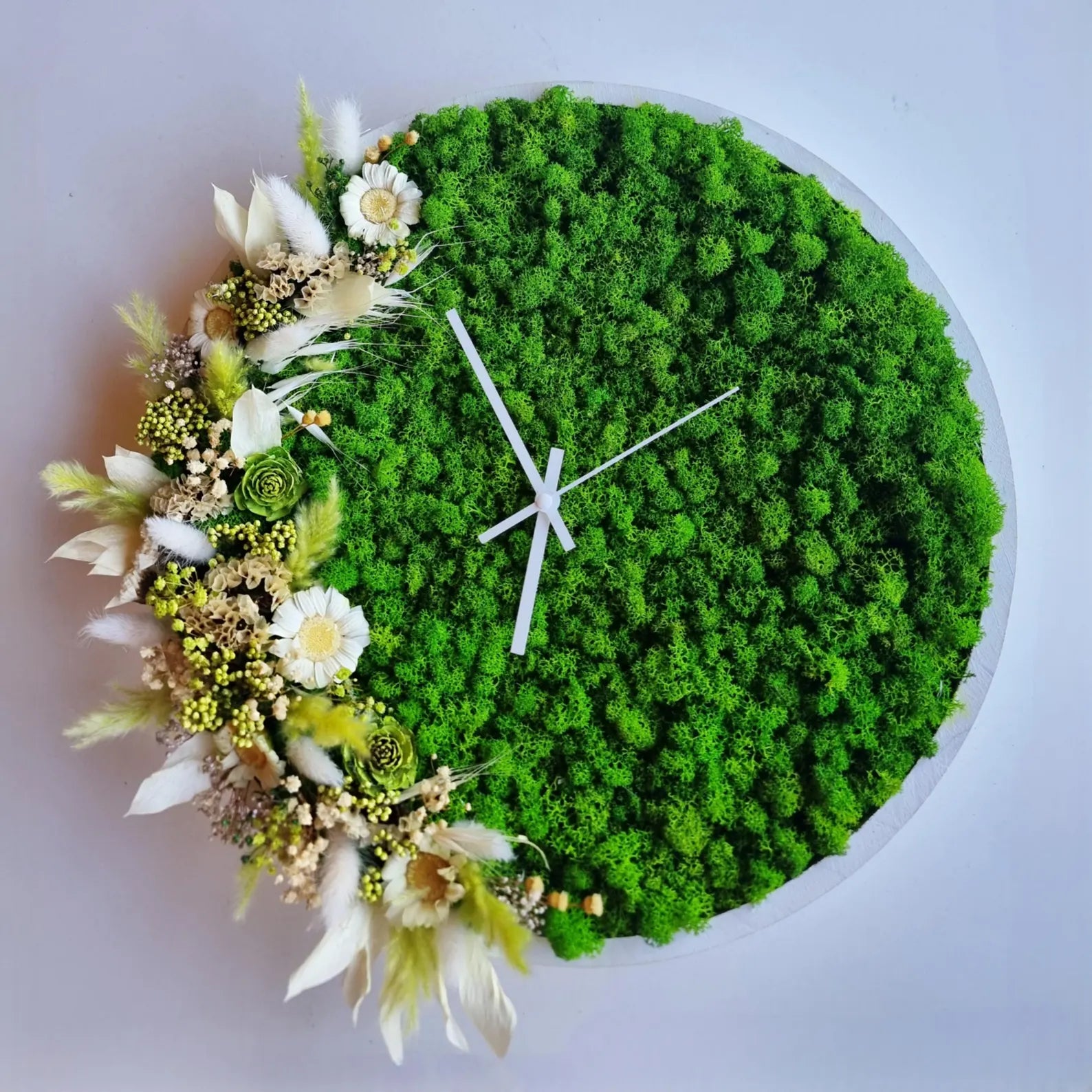 Nature Wall Clock | Handmade Preserved Moss Design 40cm