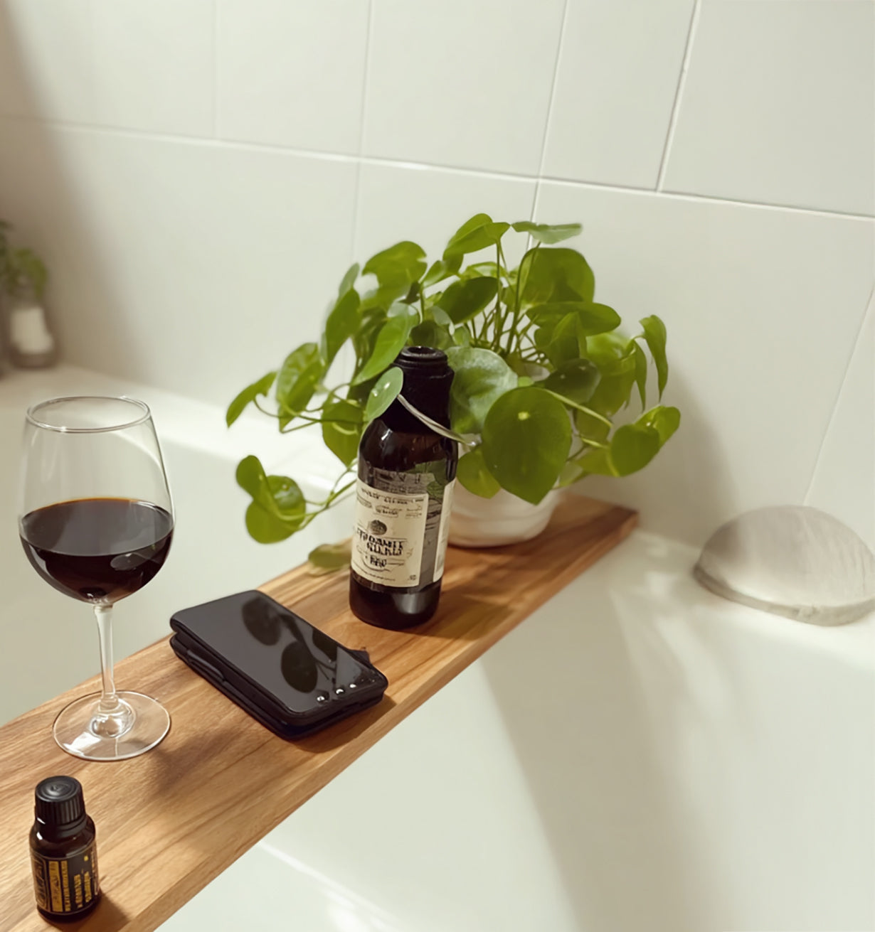 Luxury Wooden Bathtub Tray Caddy – Solid Wood Bath Shelf